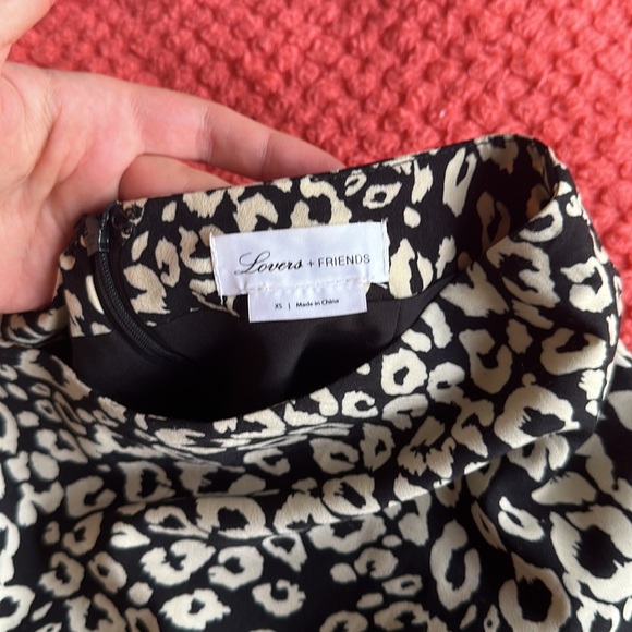 [lovers + friends] see you soon leopard print midi skirt - Picture 4 of 5